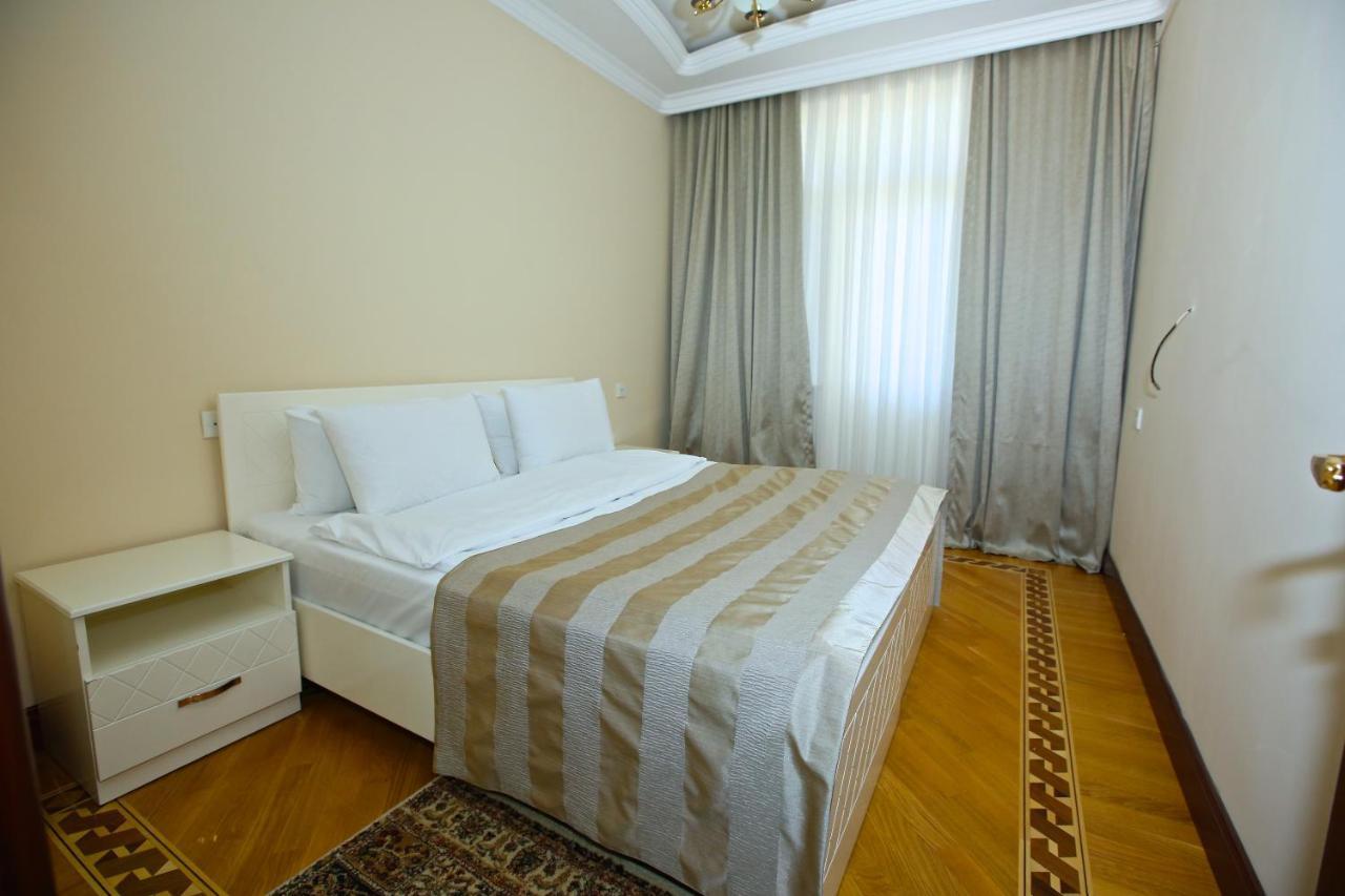 Rusel Hotel Baku Exterior foto